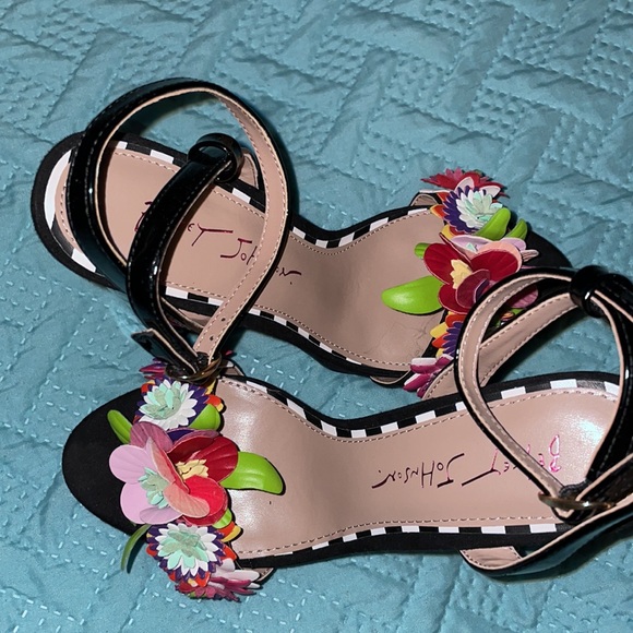 Betsey Johnson Heels - Picture 7 of 10